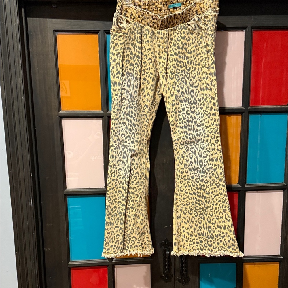 Leopard Print Wide Leg Pants - Picture 3 of 5